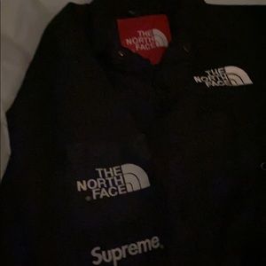 North Face Supreme size Medium